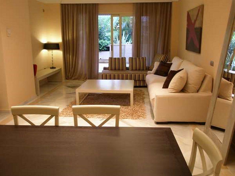 Fuente Aloha Lejlighed Marbella Eksteriør billede